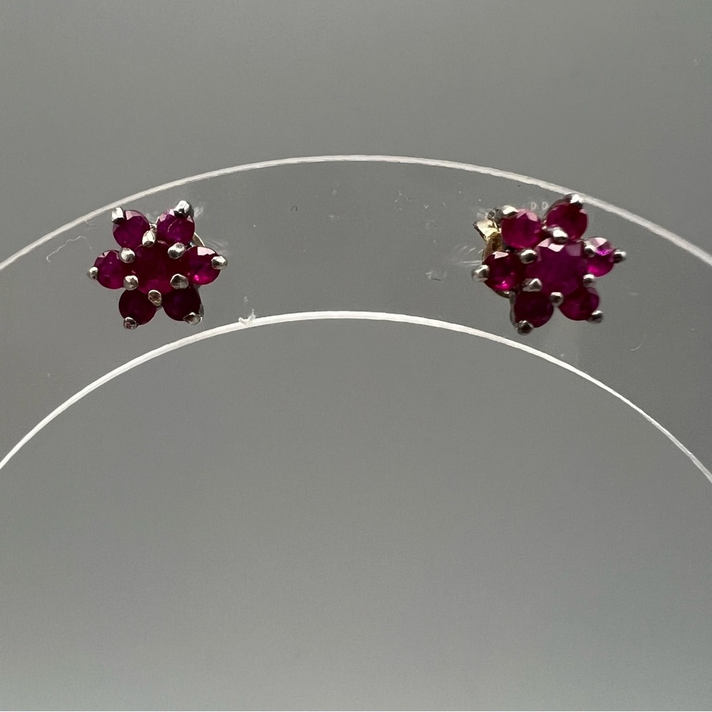 Ruby And Sterling Flower Stud Earrings - image 5